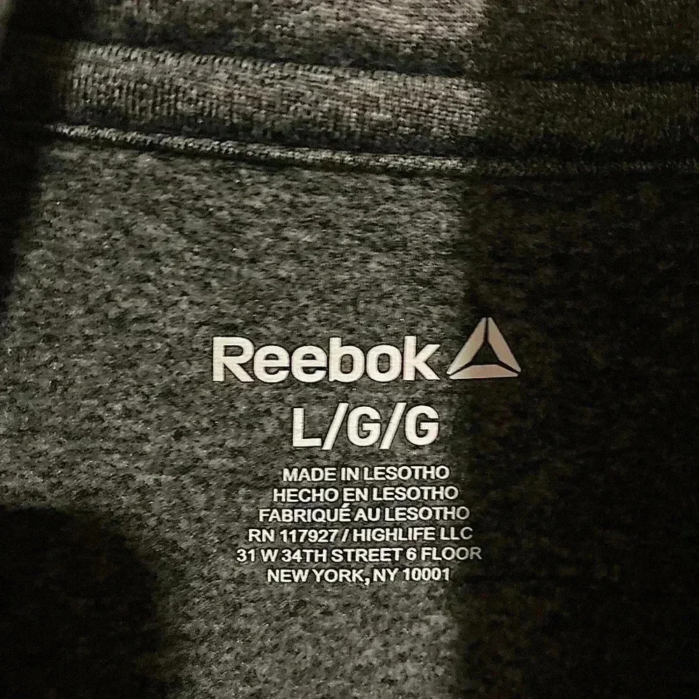 Reebok Women’s Pullover Sweatshirt 1/4-zip Grey Sz. Large - Picture 5 of 6